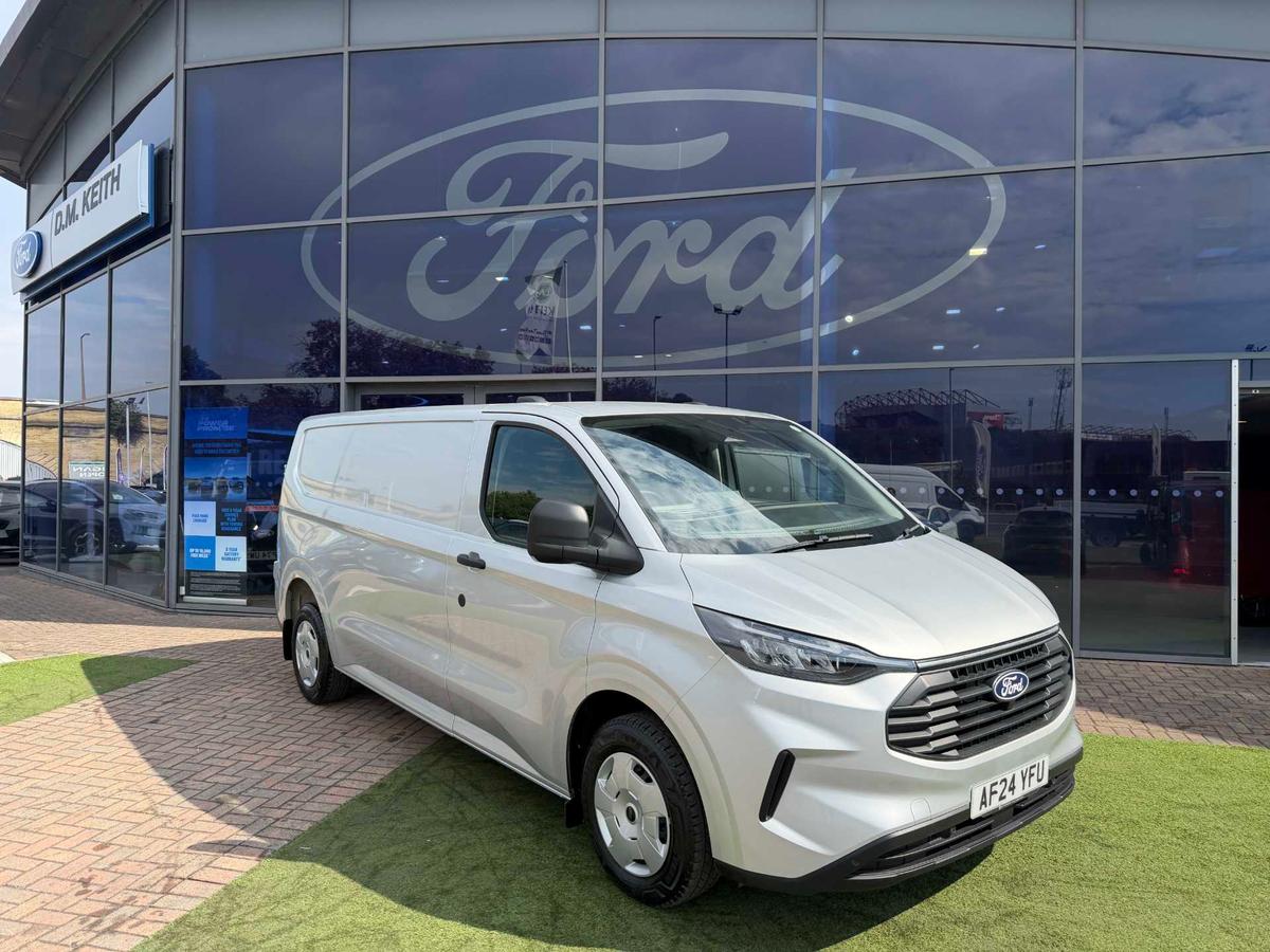 Main listing image - Ford Transit Custom