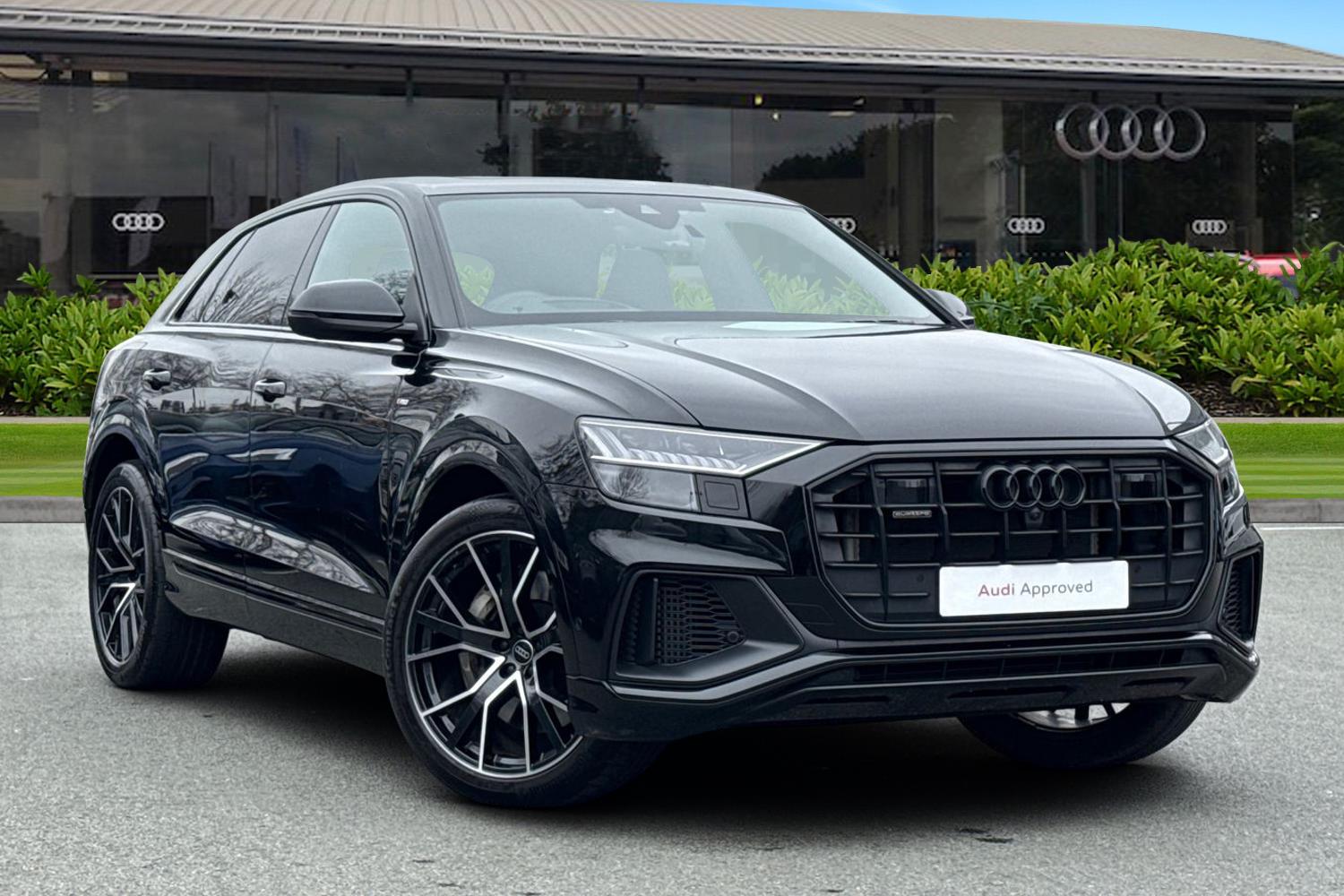 Main listing image - Audi Q8