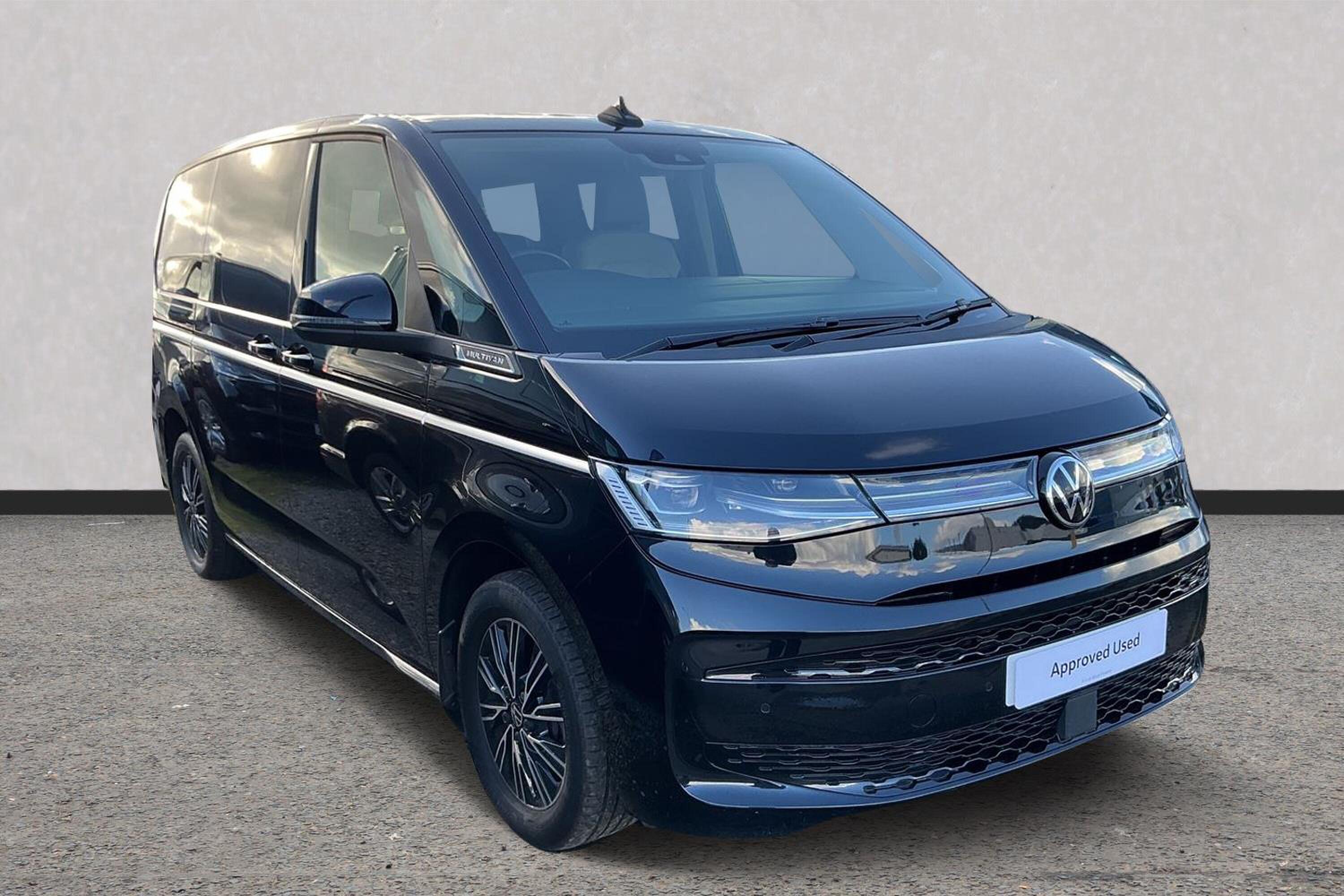 Main listing image - Volkswagen Multivan
