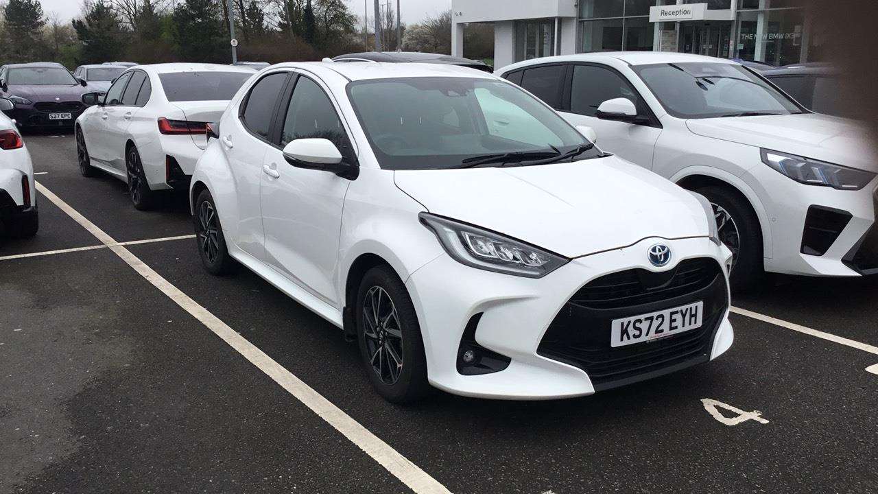 Main listing image - Toyota Yaris