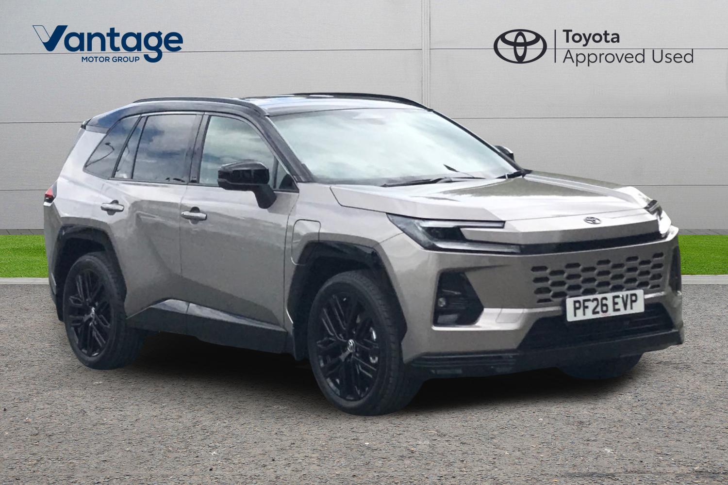 Main listing image - Toyota RAV4