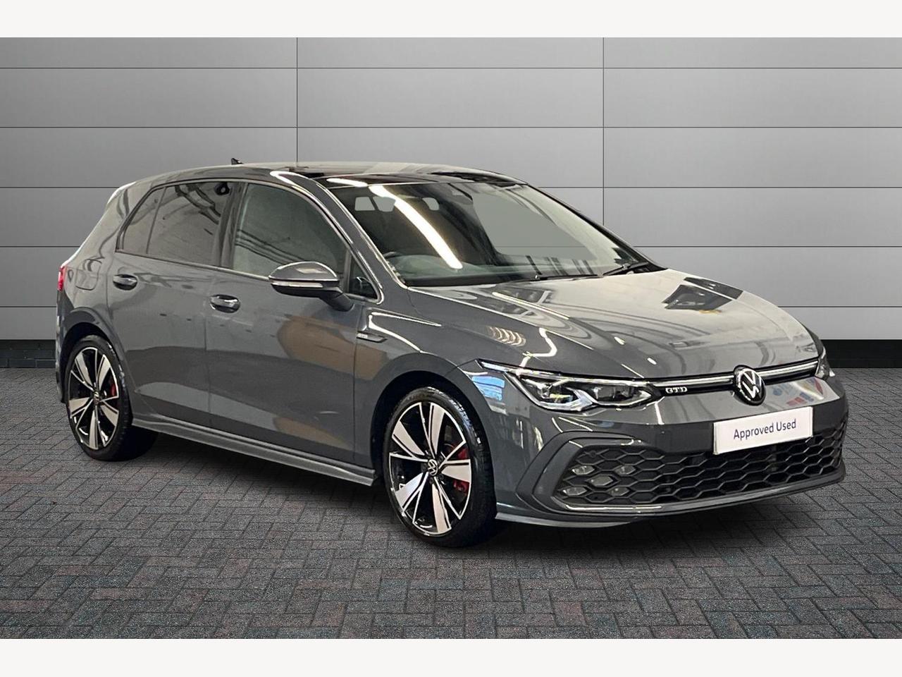 Main listing image - Volkswagen Golf