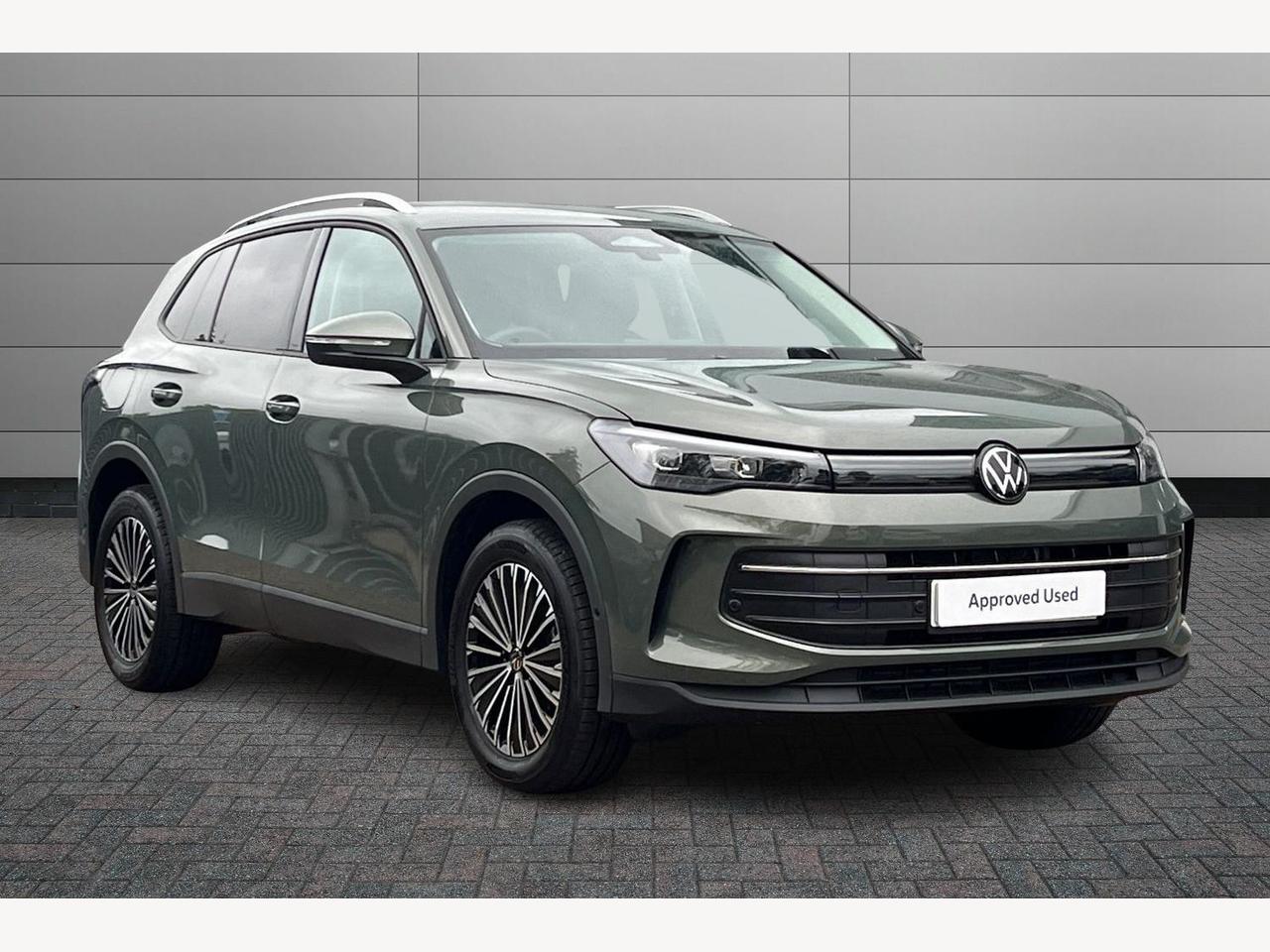 Main listing image - Volkswagen Tiguan