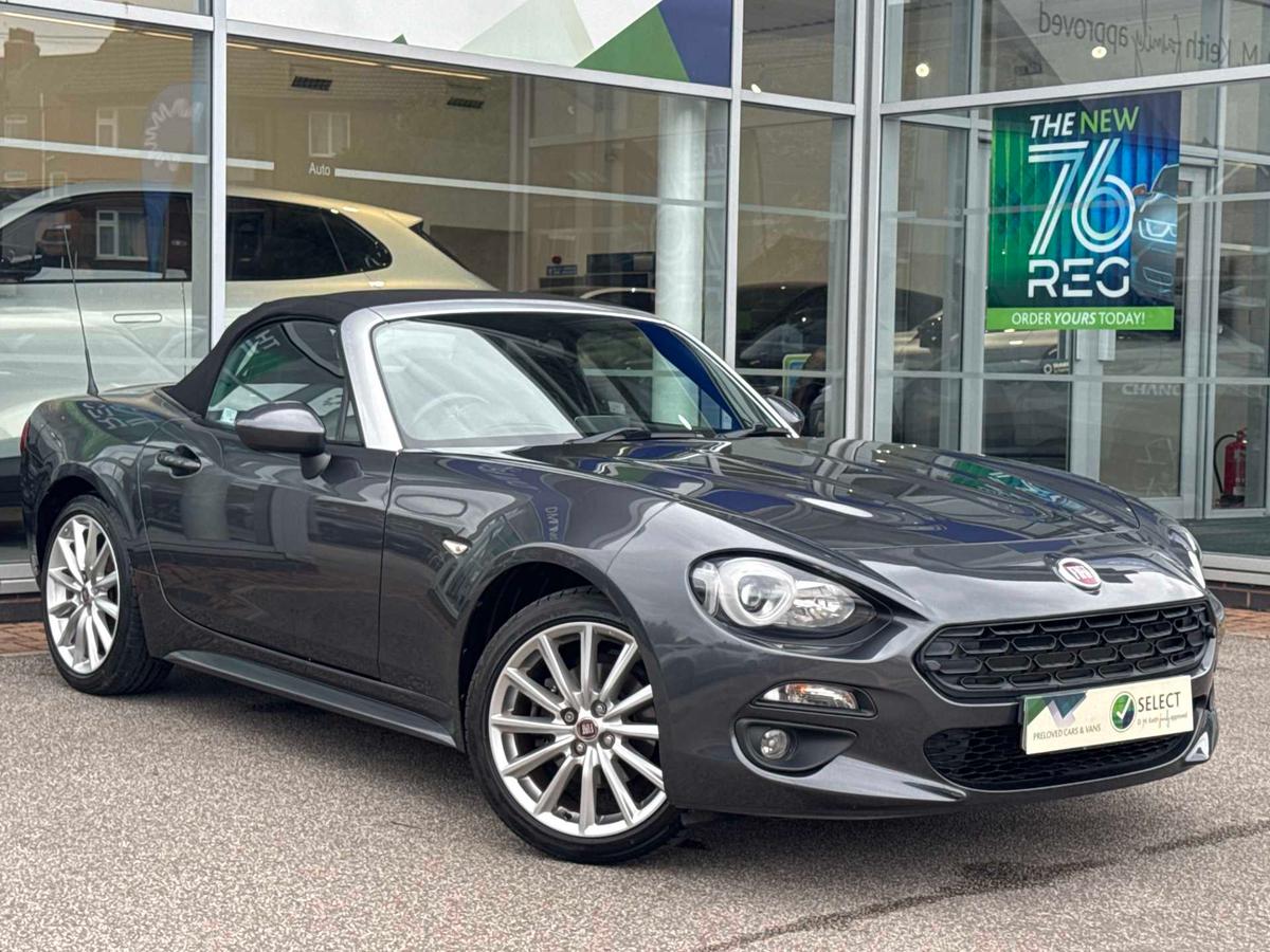 Main listing image - Fiat 124 Spider