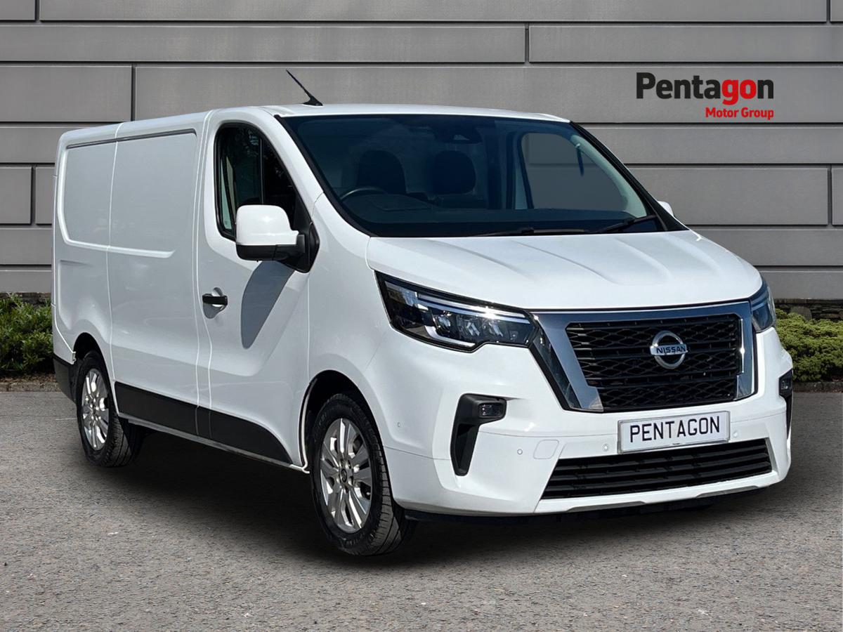 Main listing image - Nissan Primastar