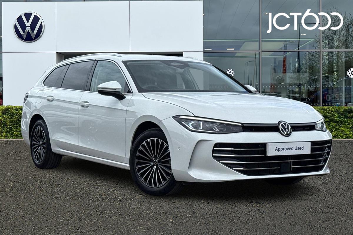 Main listing image - Volkswagen Passat