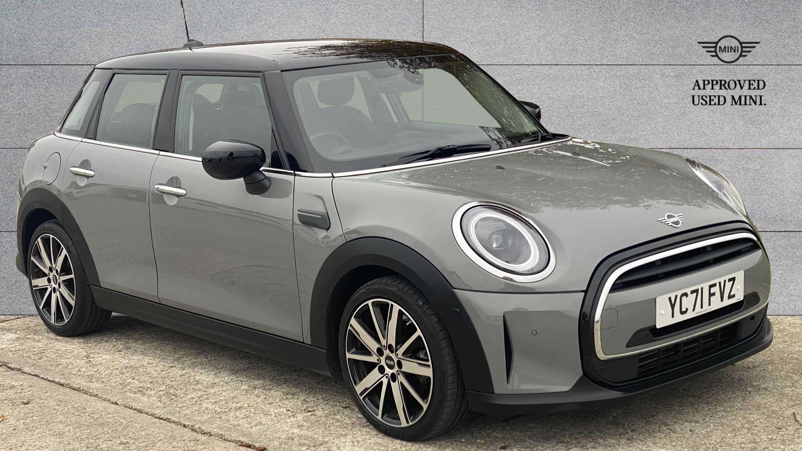 Main listing image - MINI Hatchback 5dr