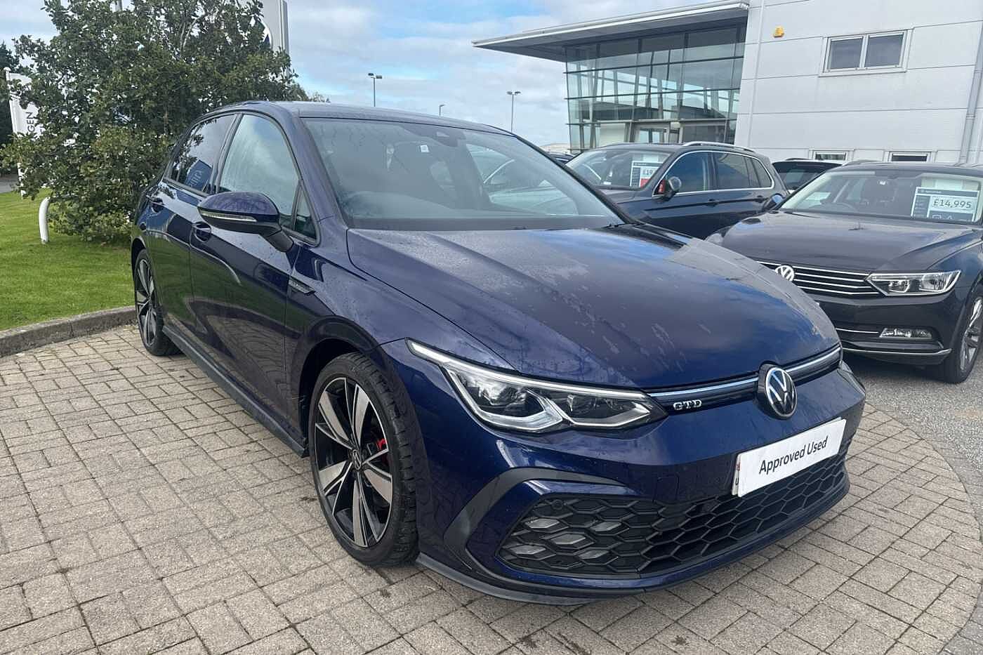 Main listing image - Volkswagen Golf
