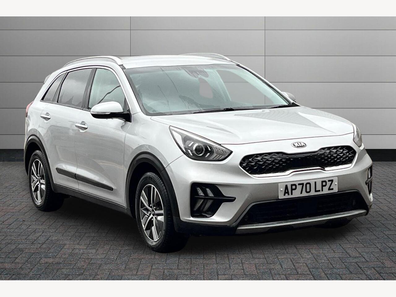 Main listing image - Kia Niro