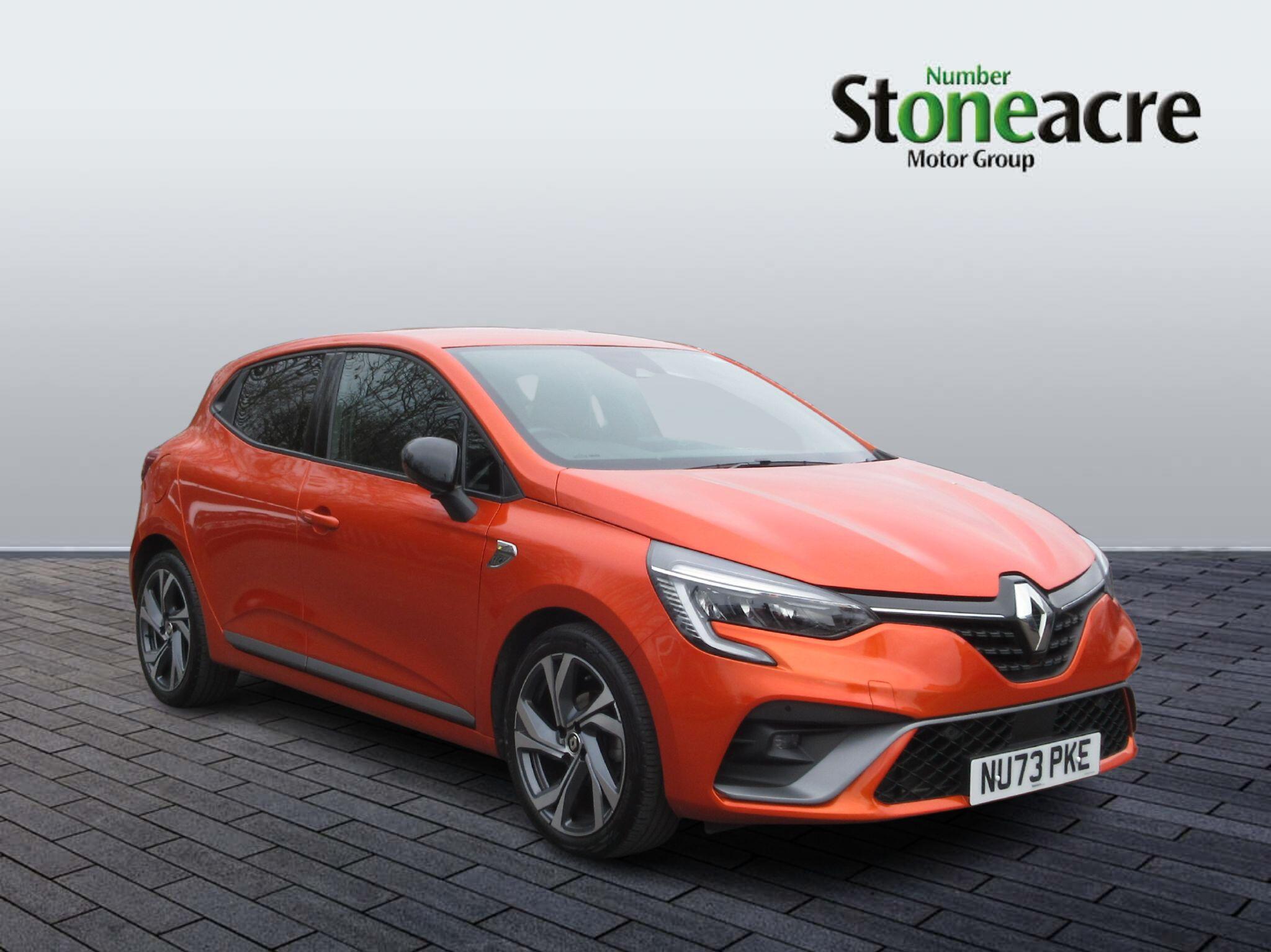 Main listing image - Renault Clio
