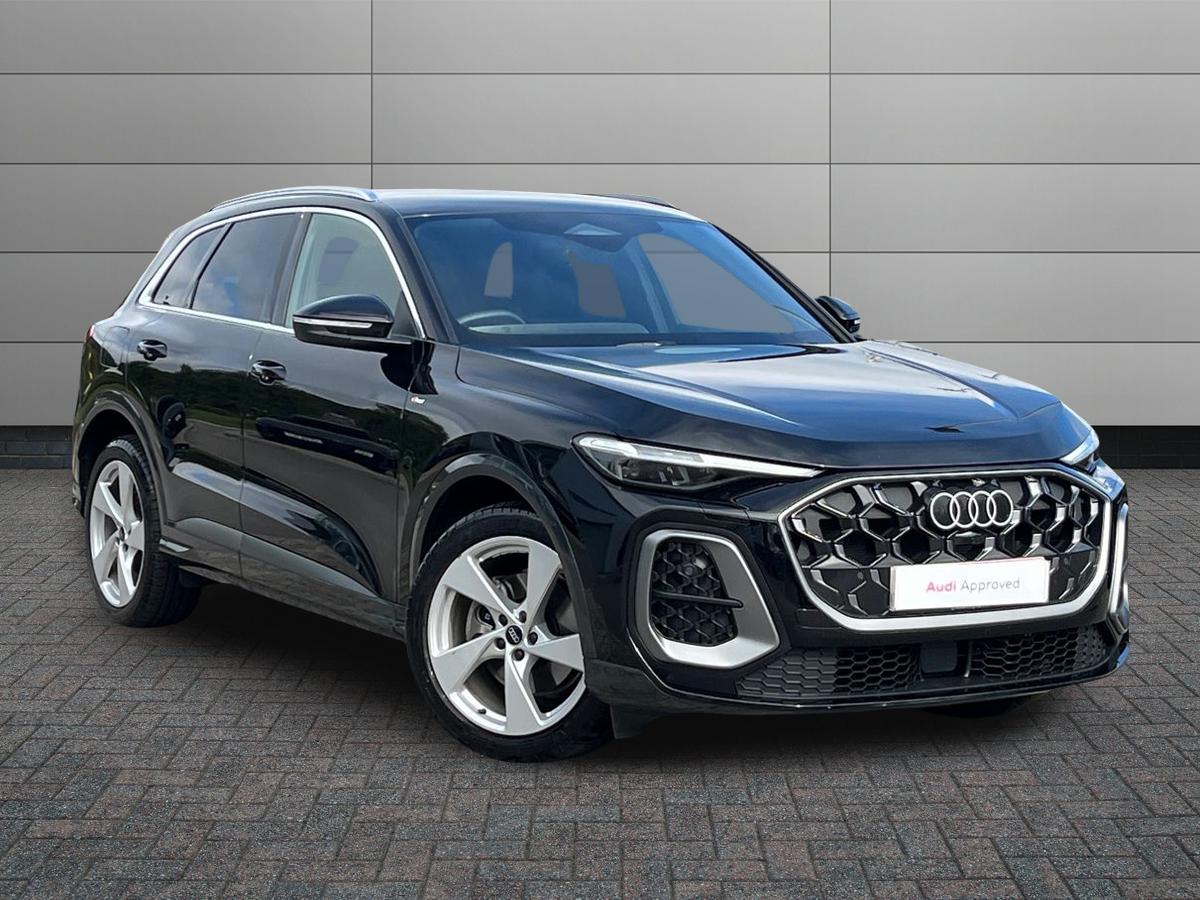 Main listing image - Audi Q5