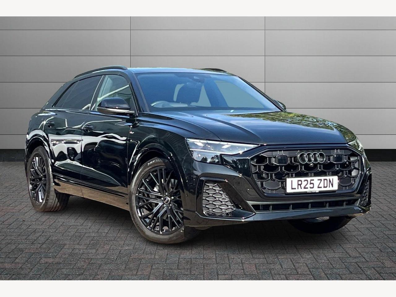 Main listing image - Audi Q8