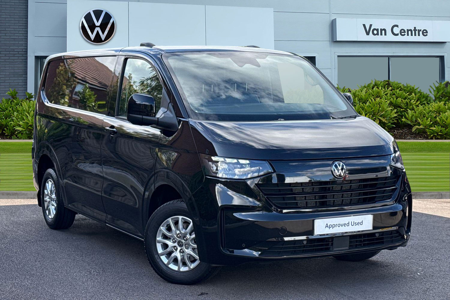 Main listing image - Volkswagen Transporter
