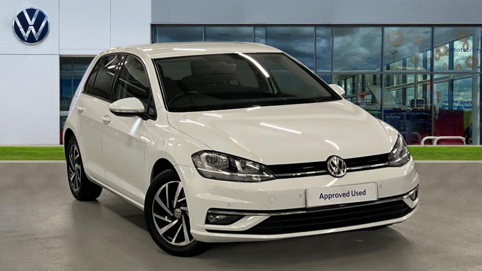 Main listing image - Volkswagen Golf