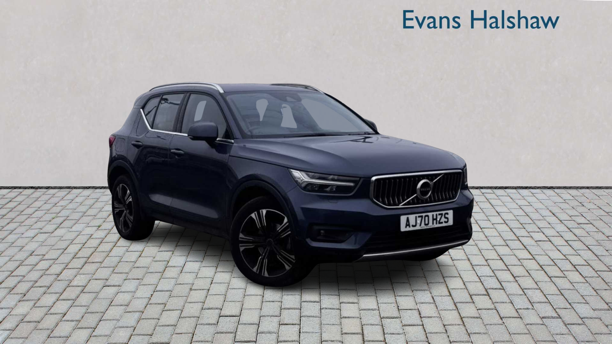 Main listing image - Volvo XC40