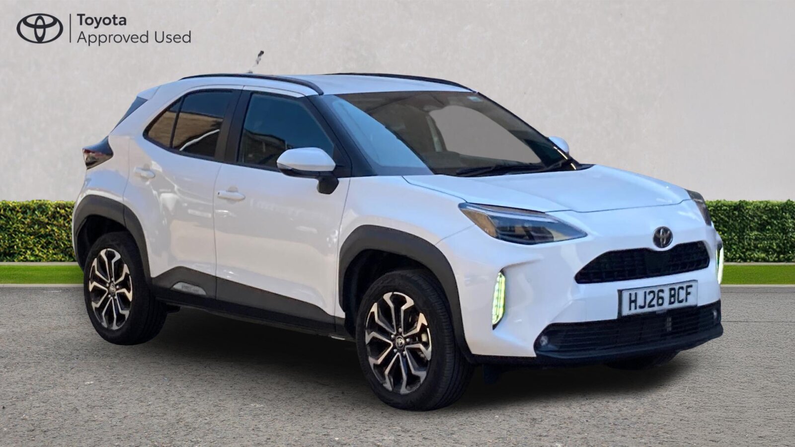 Main listing image - Toyota Yaris Cross