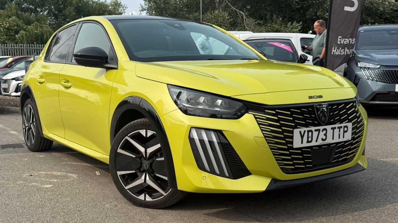 Main listing image - Peugeot e-208