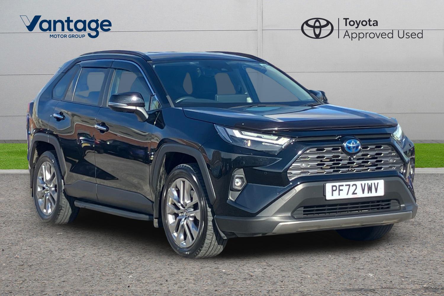 Main listing image - Toyota RAV4