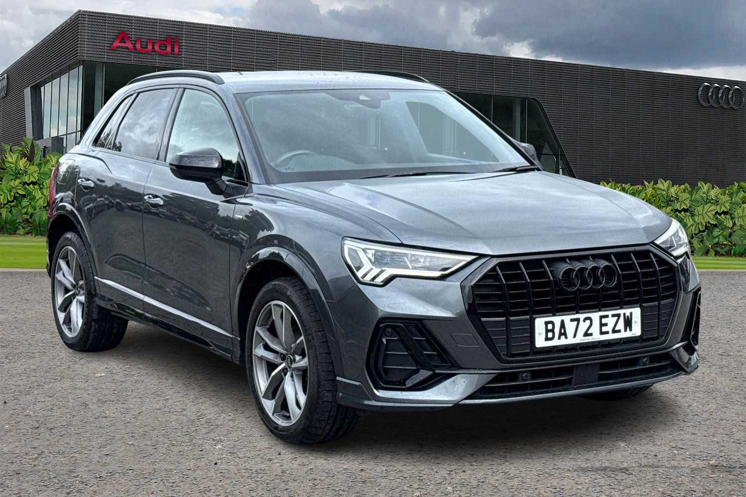 Main listing image - Audi Q3