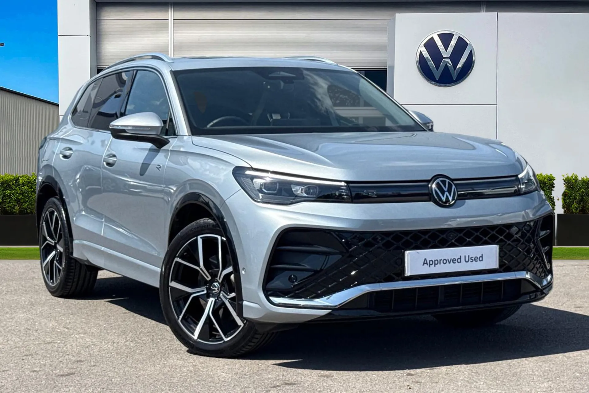 Main listing image - Volkswagen Tiguan
