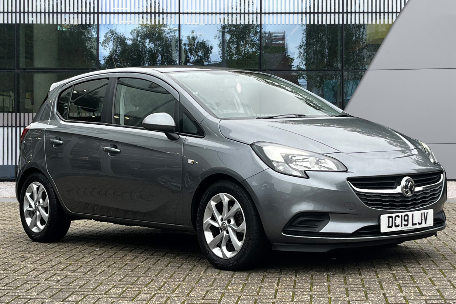 Main listing image - Vauxhall Corsa