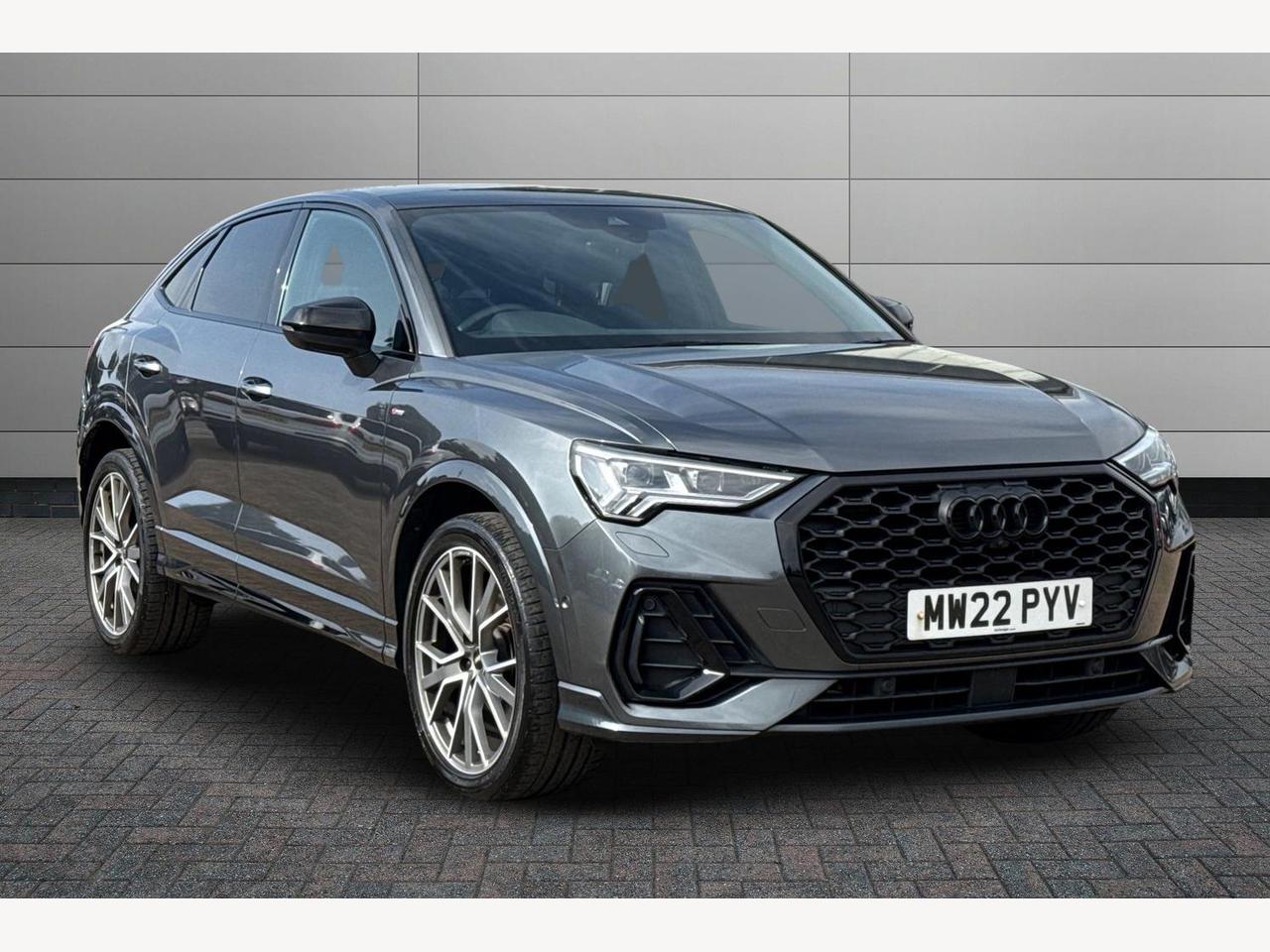 Main listing image - Audi Q3
