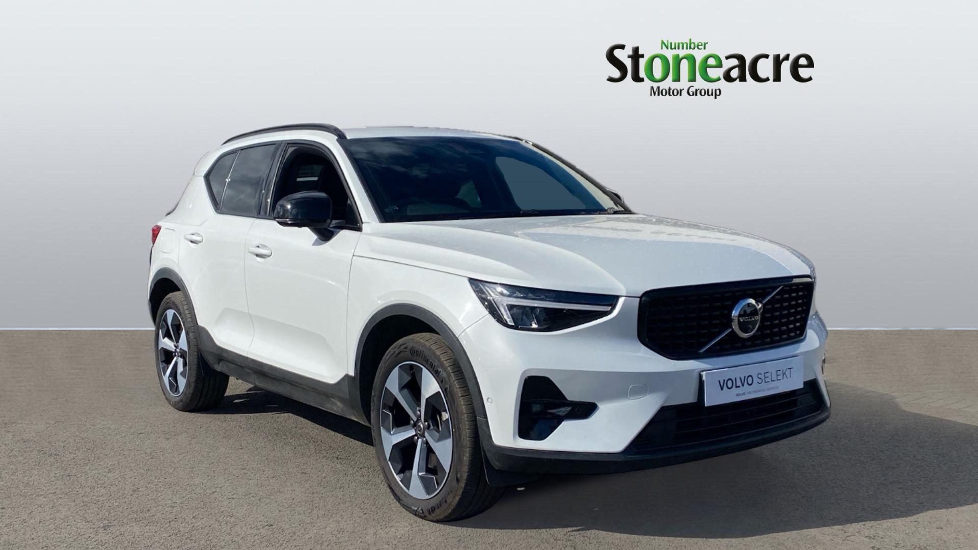 Main listing image - Volvo XC40