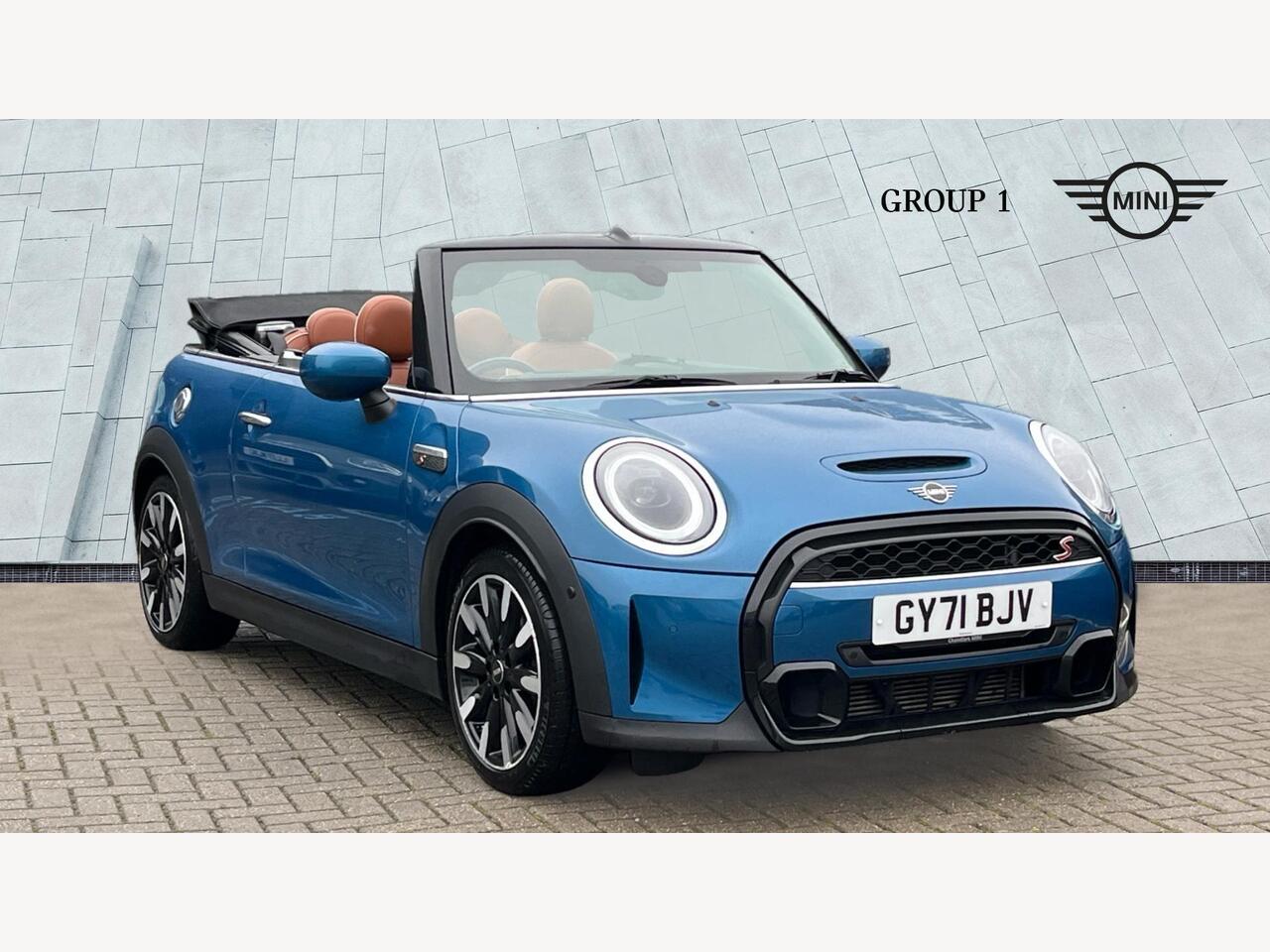 Main listing image - MINI Convertible