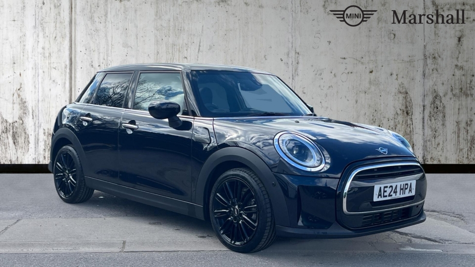 Main listing image - MINI Hatchback 5dr