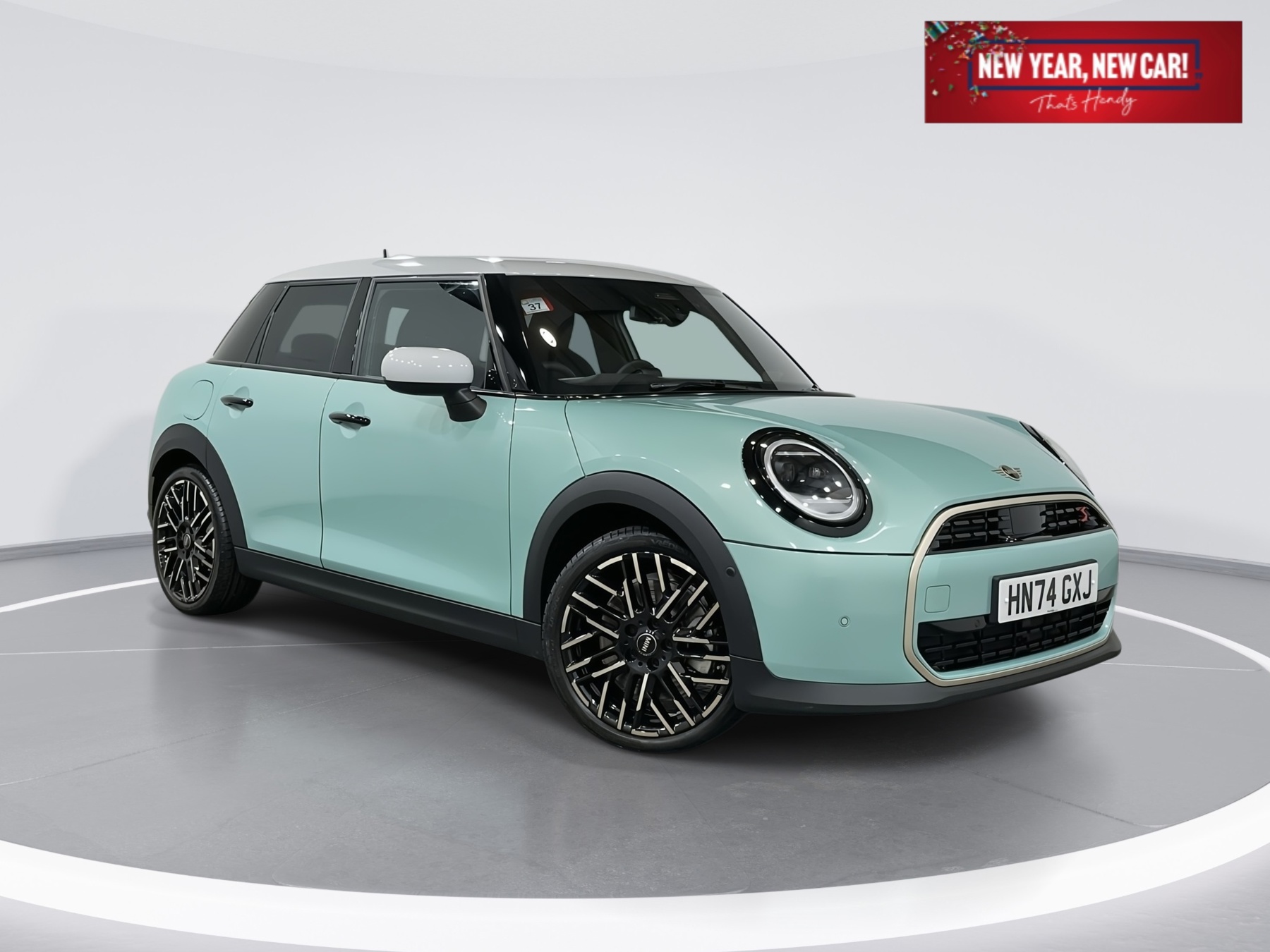 Main listing image - MINI Hatchback 5dr