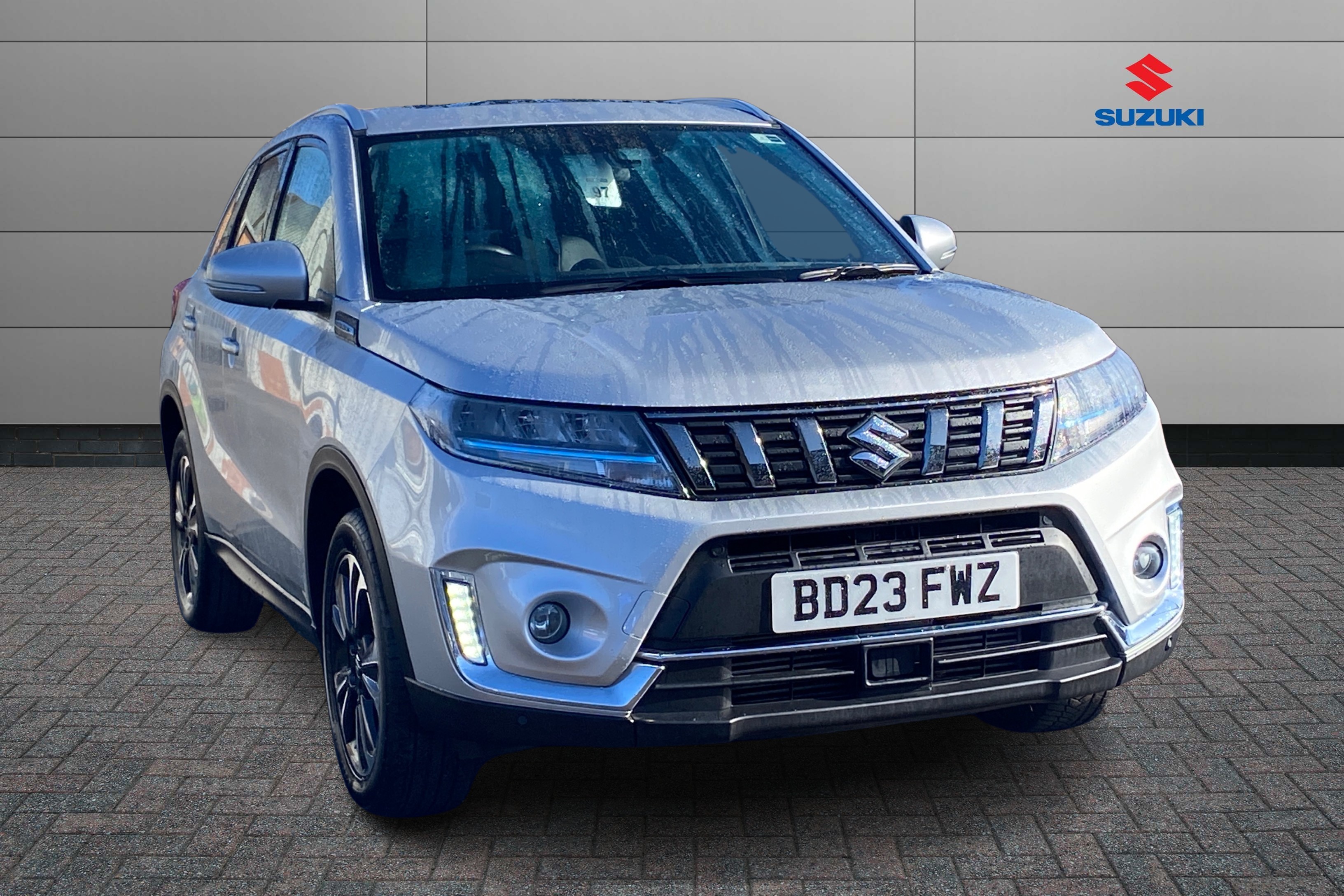 Main listing image - Suzuki Vitara