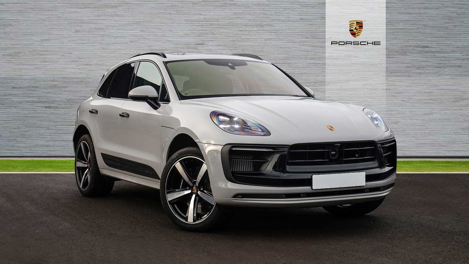 Main listing image - Porsche Macan