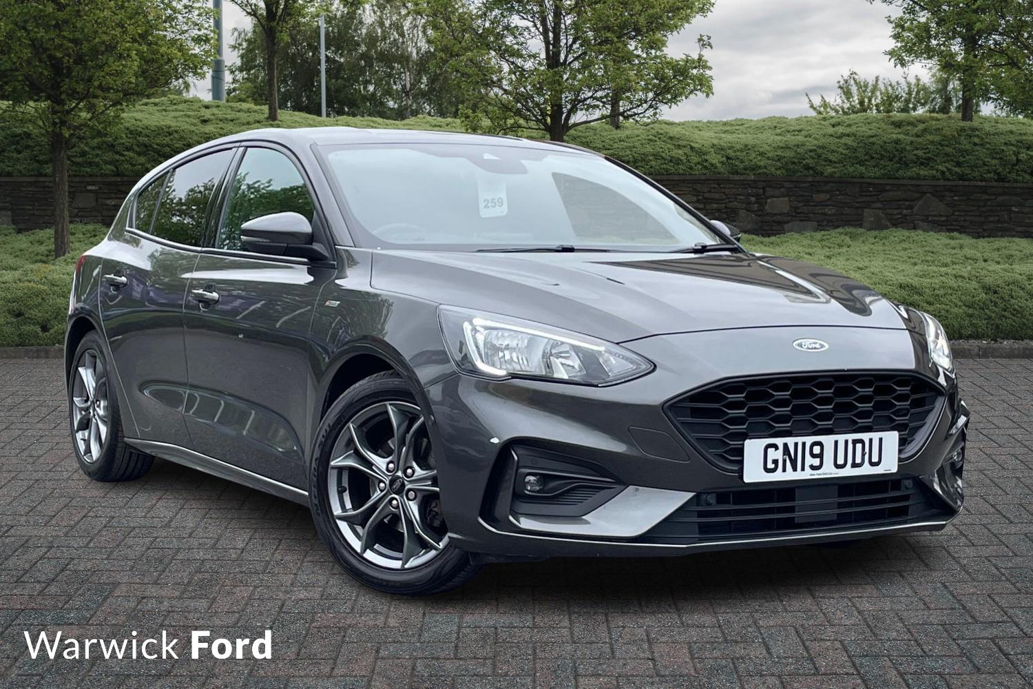 Main listing image - Ford Focus