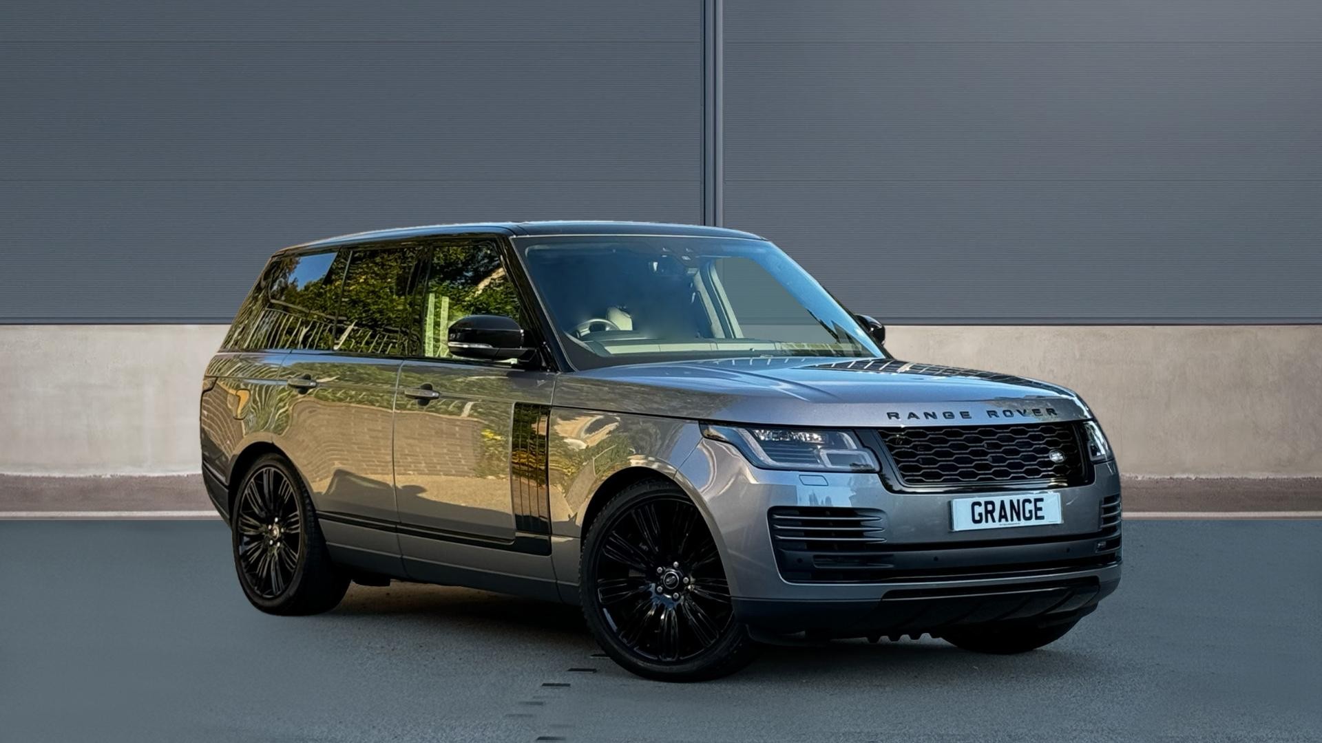 Main listing image - Land Rover Range Rover