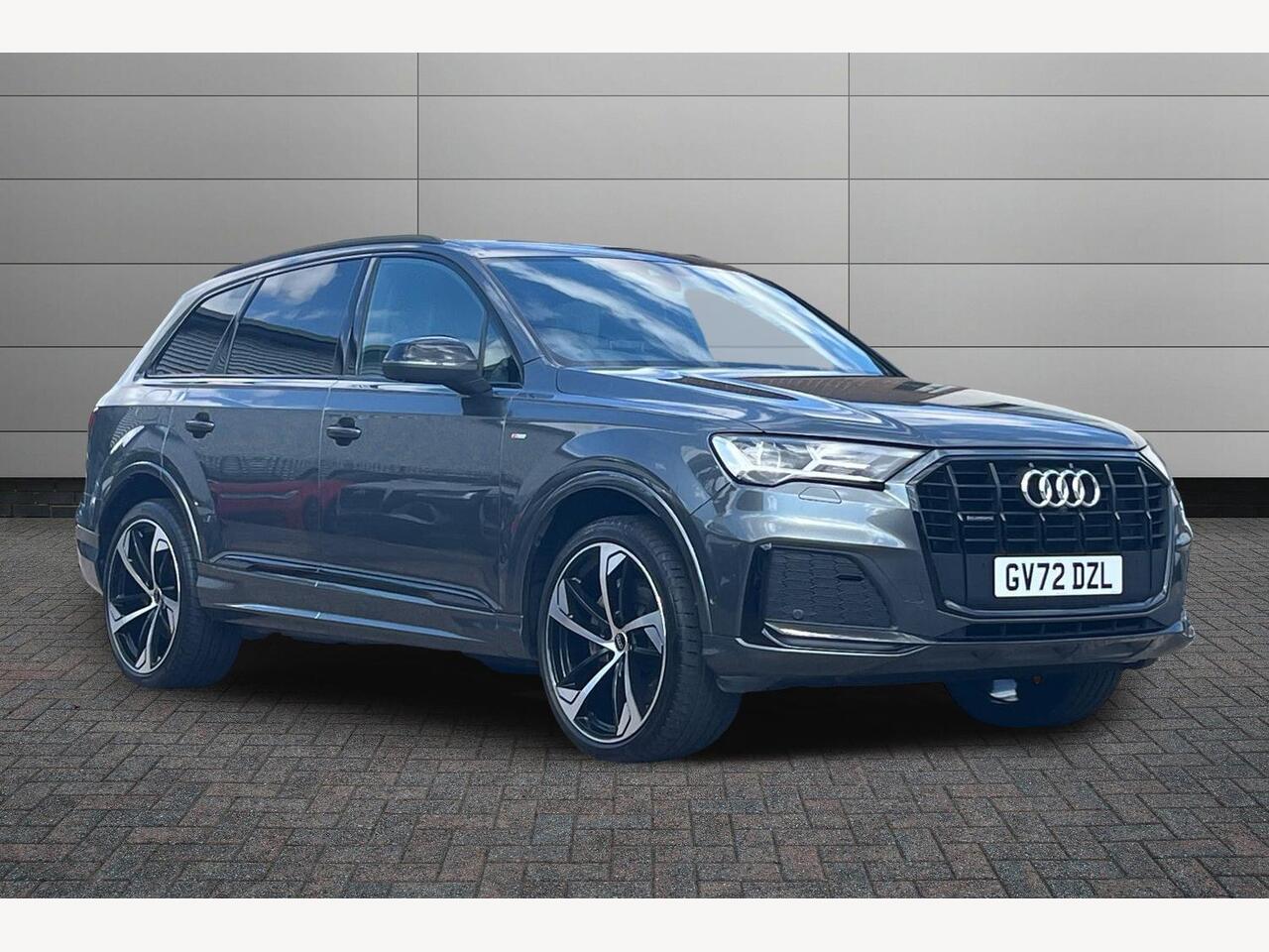 Main listing image - Audi Q7
