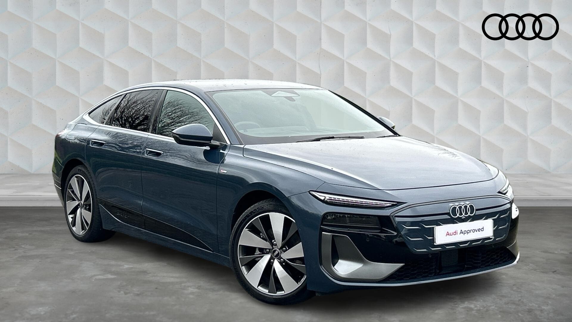 Main listing image - Audi A6