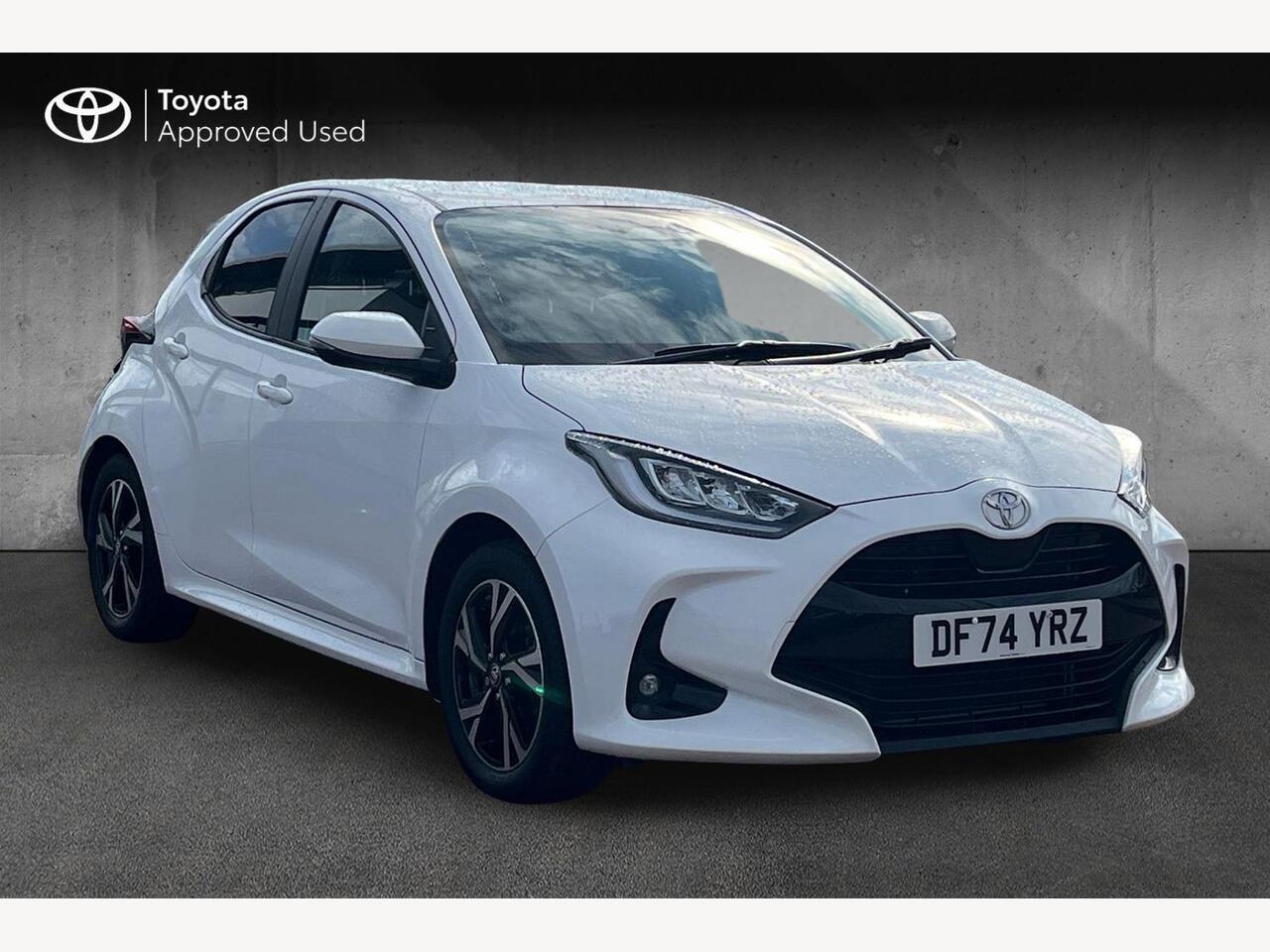 Main listing image - Toyota Yaris