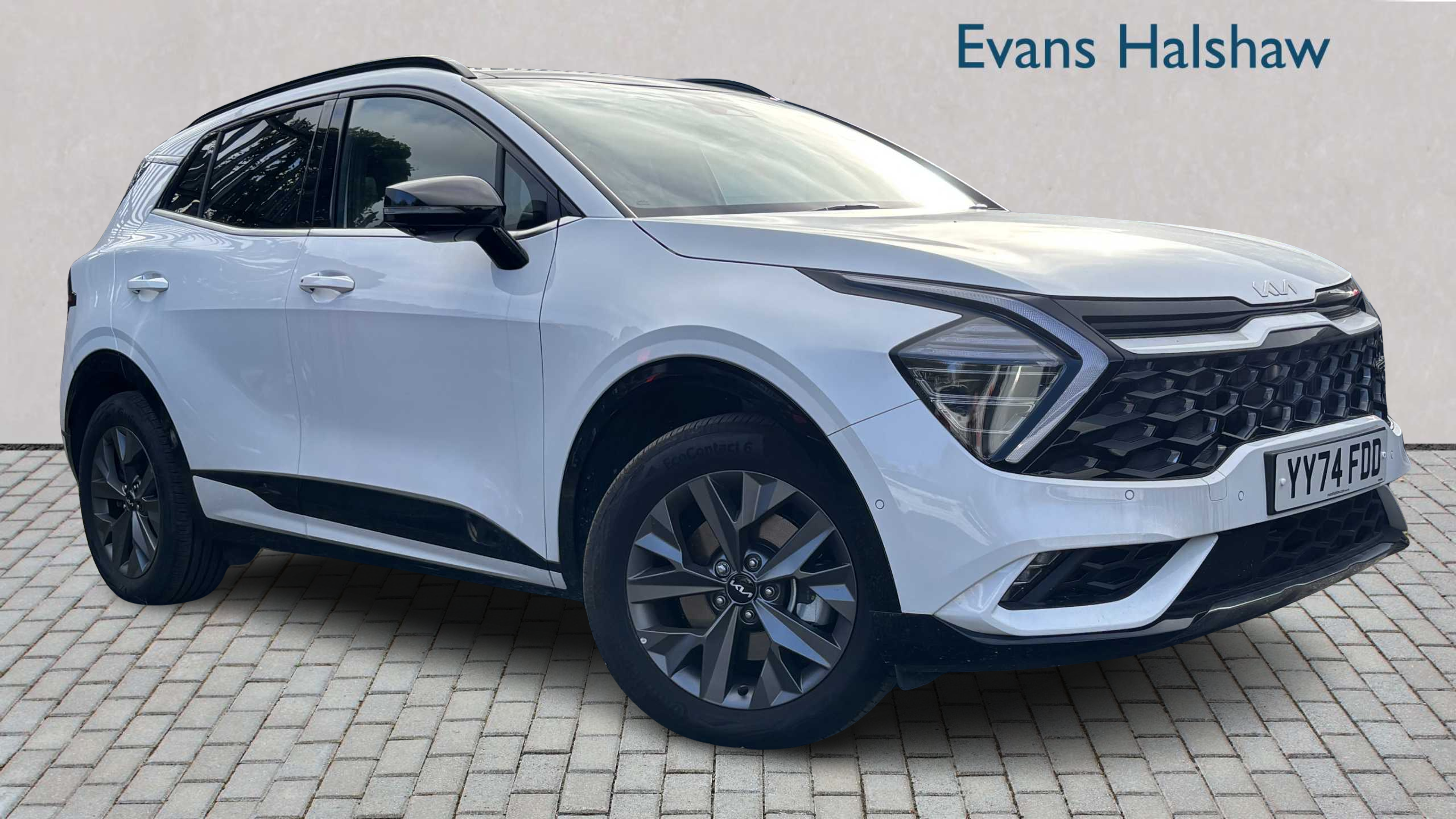 Main listing image - Kia Sportage