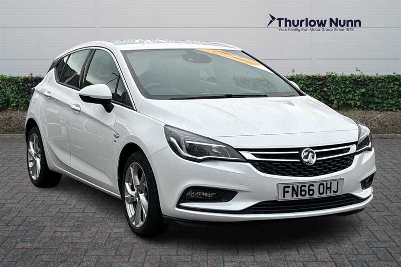 Main listing image - Vauxhall Astra