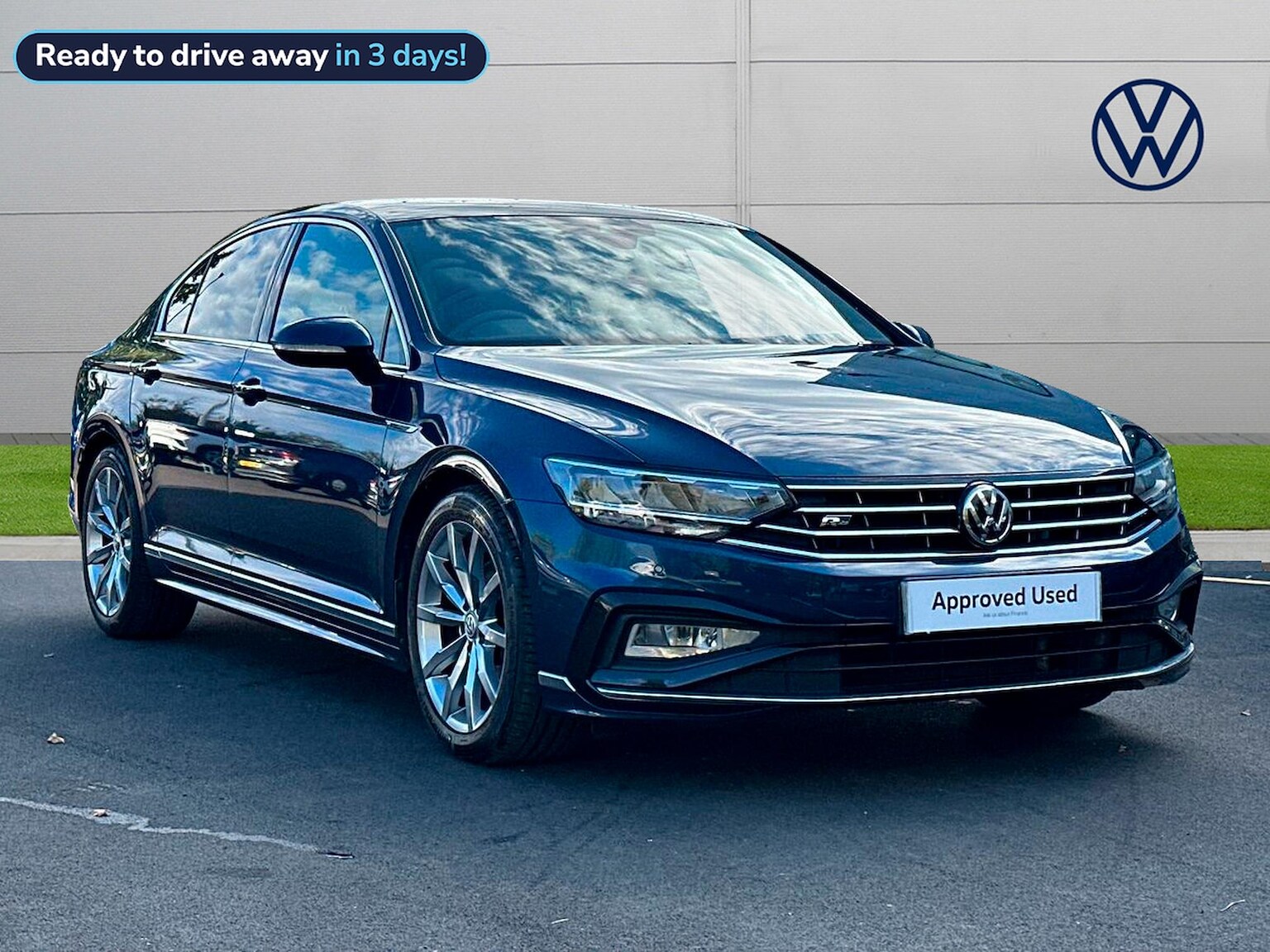 Main listing image - Volkswagen Passat