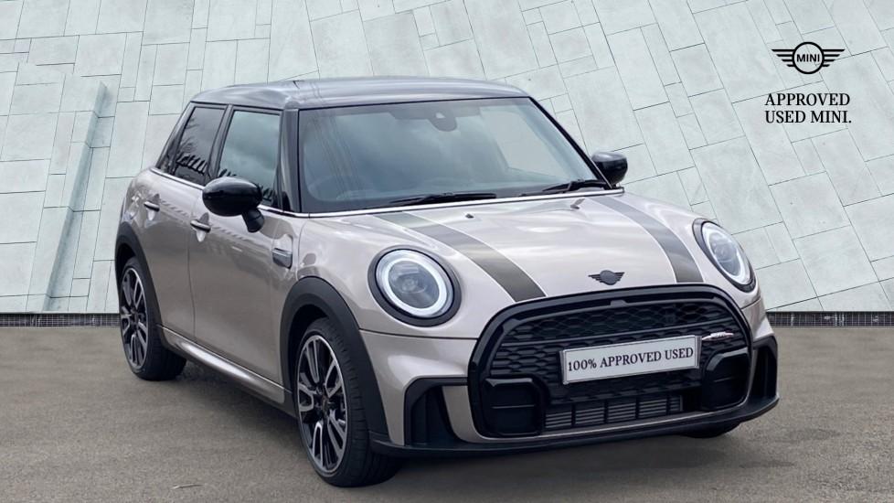 Main listing image - MINI Hatchback