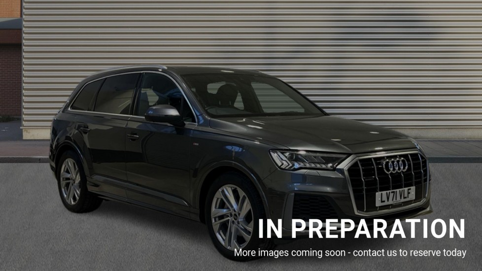 Main listing image - Audi Q7