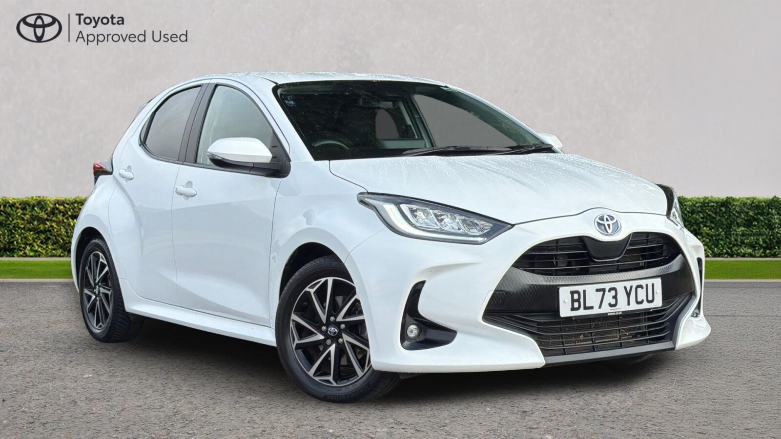 Main listing image - Toyota Yaris