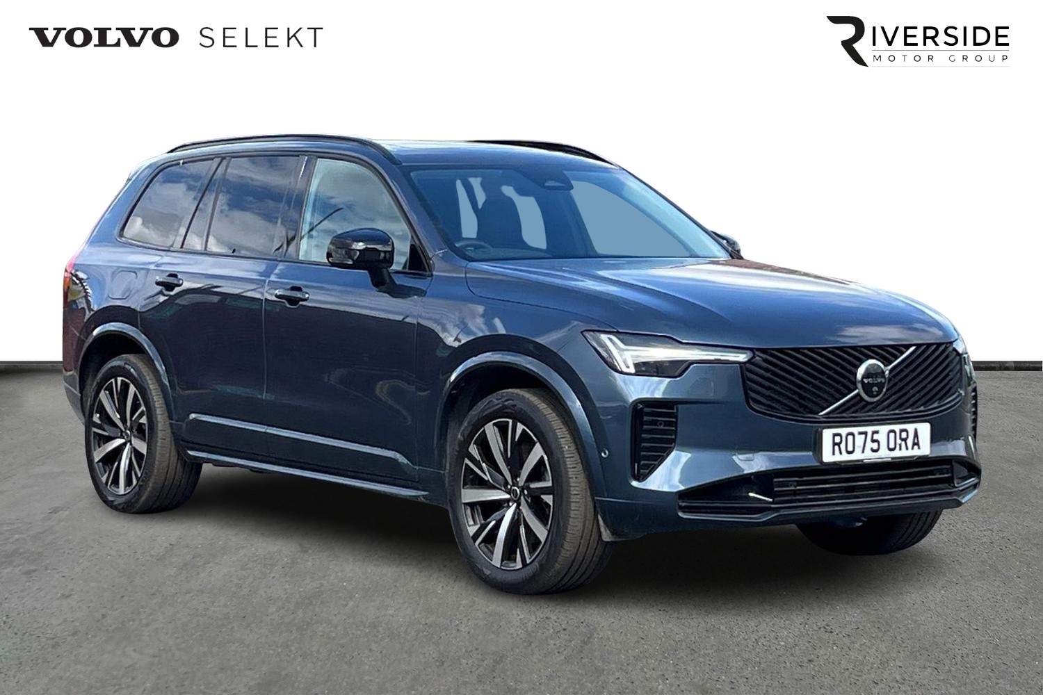 Main listing image - Volvo XC90