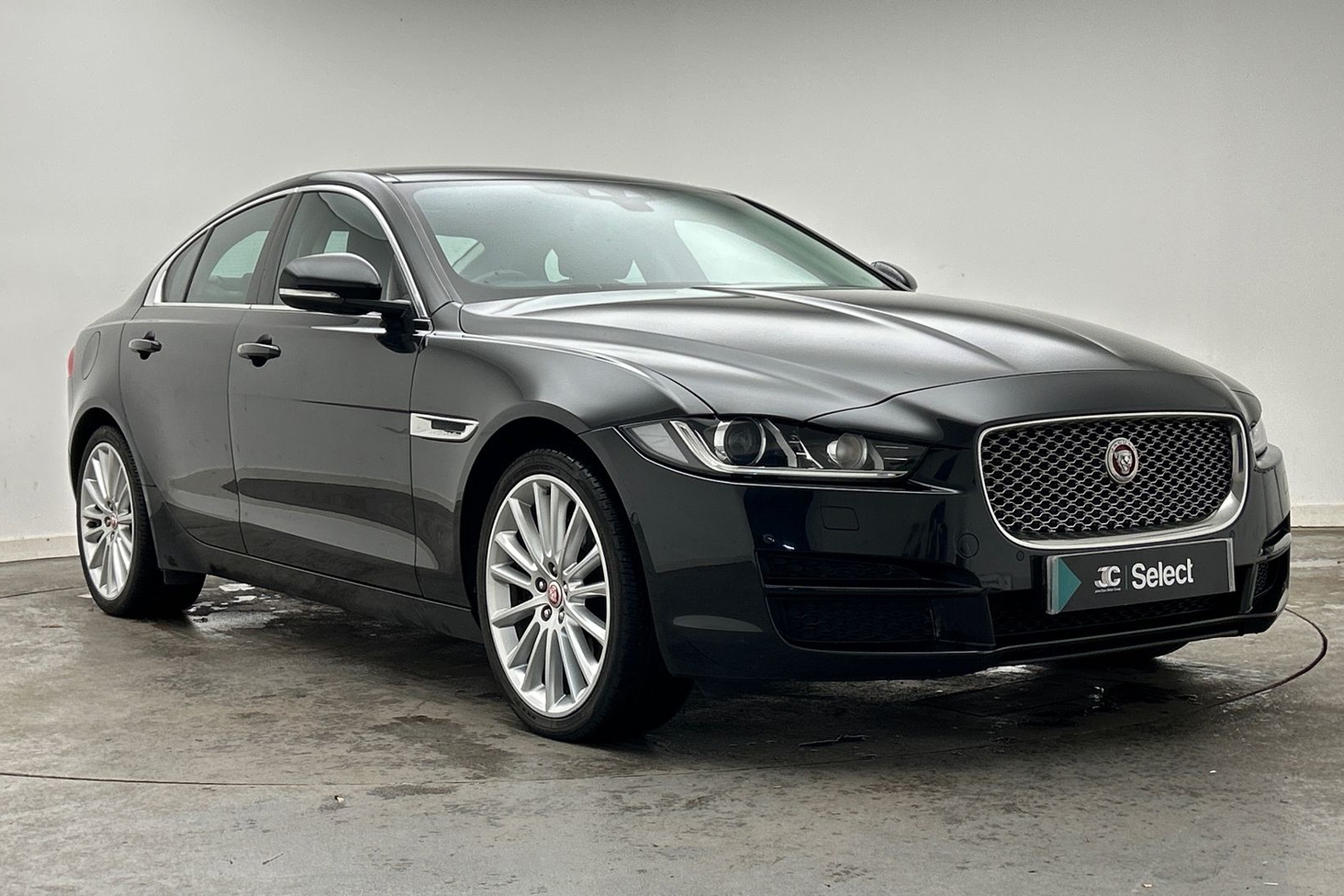 Main listing image - Jaguar XE