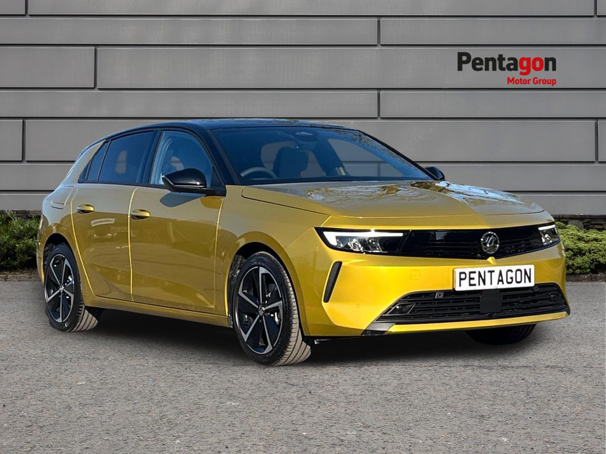 Main listing image - Vauxhall Astra