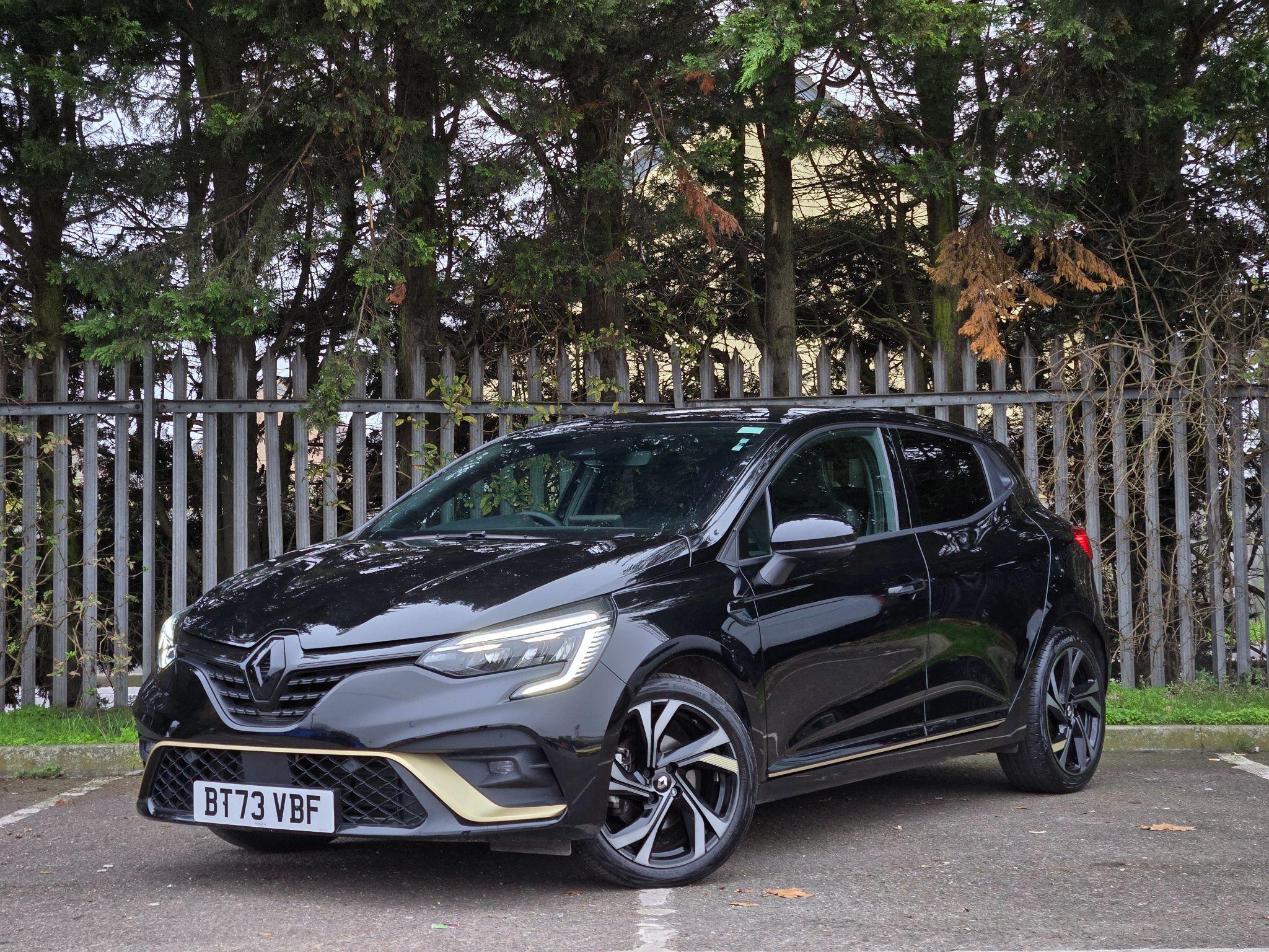 Main listing image - Renault Clio