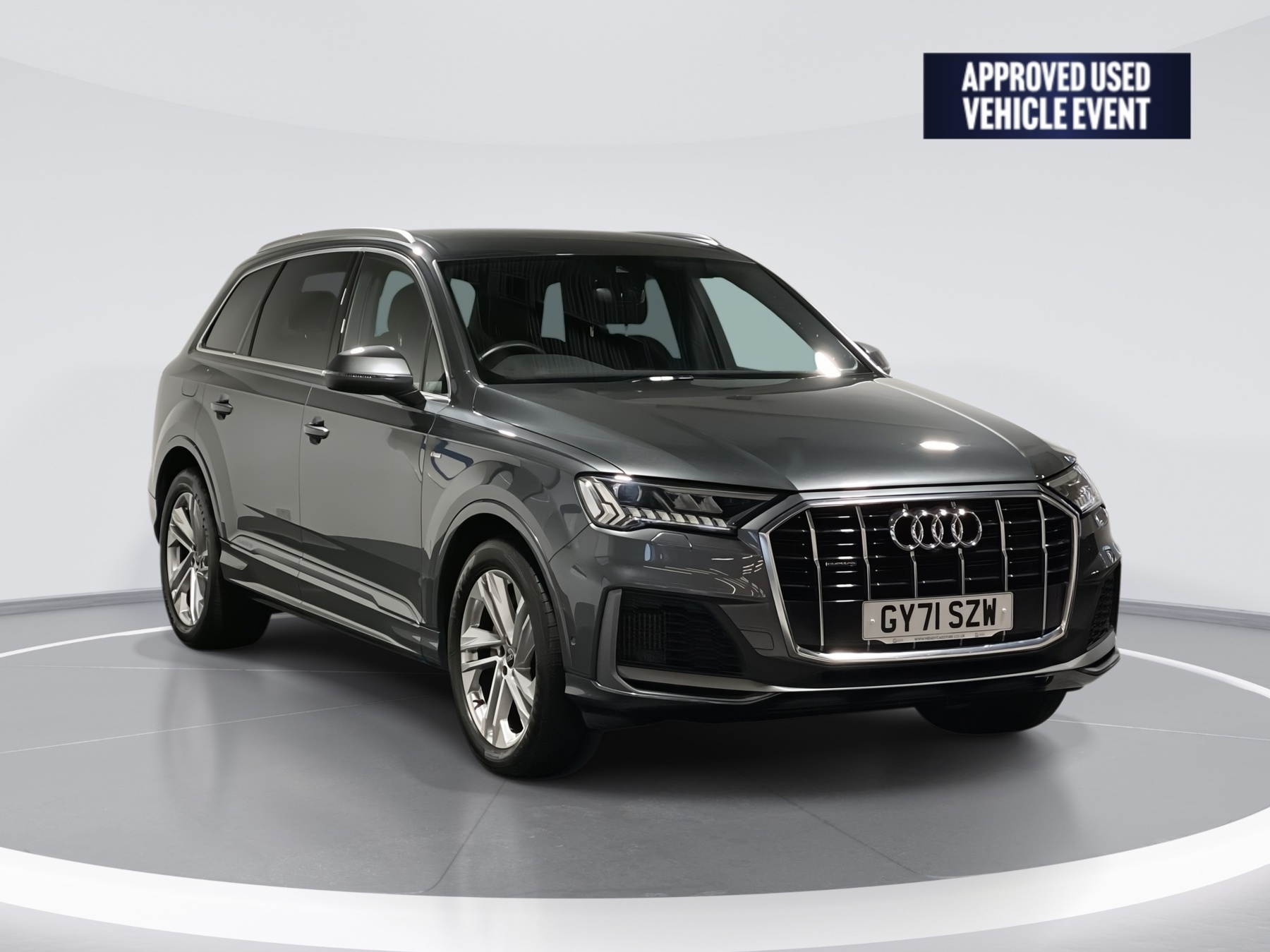 Main listing image - Audi Q7