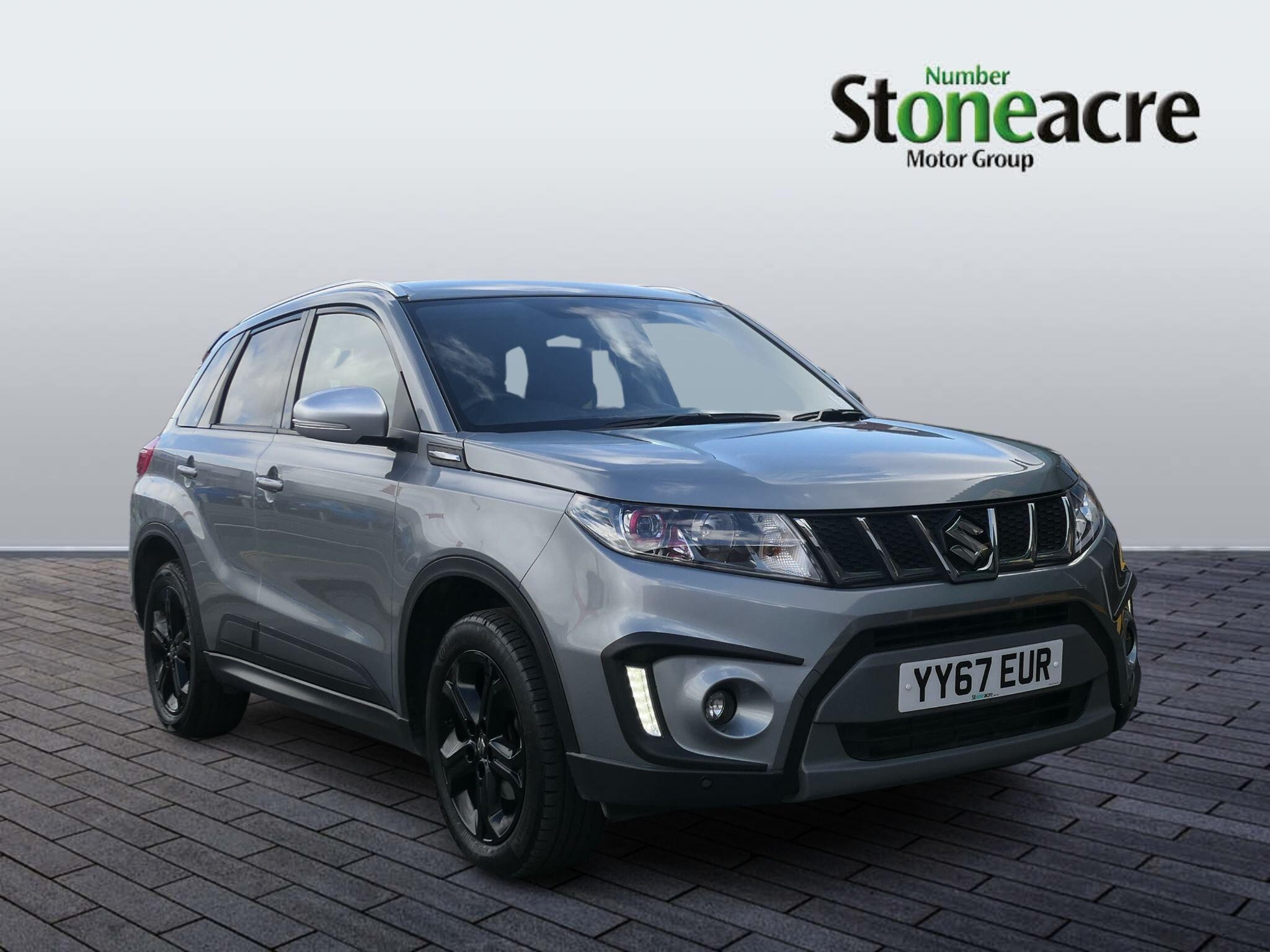 Main listing image - Suzuki Vitara