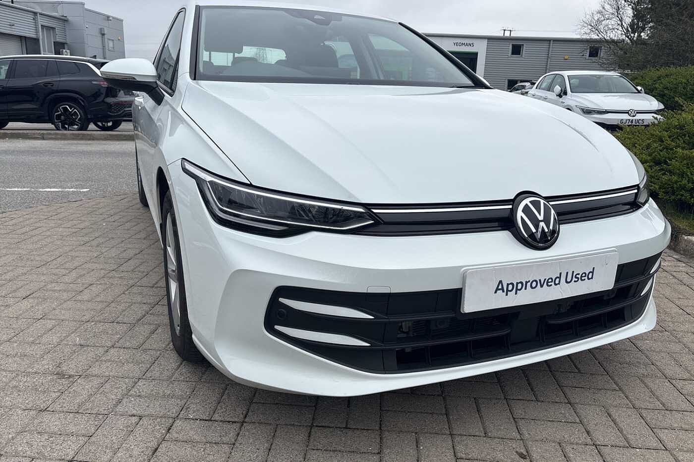 Main listing image - Volkswagen Golf